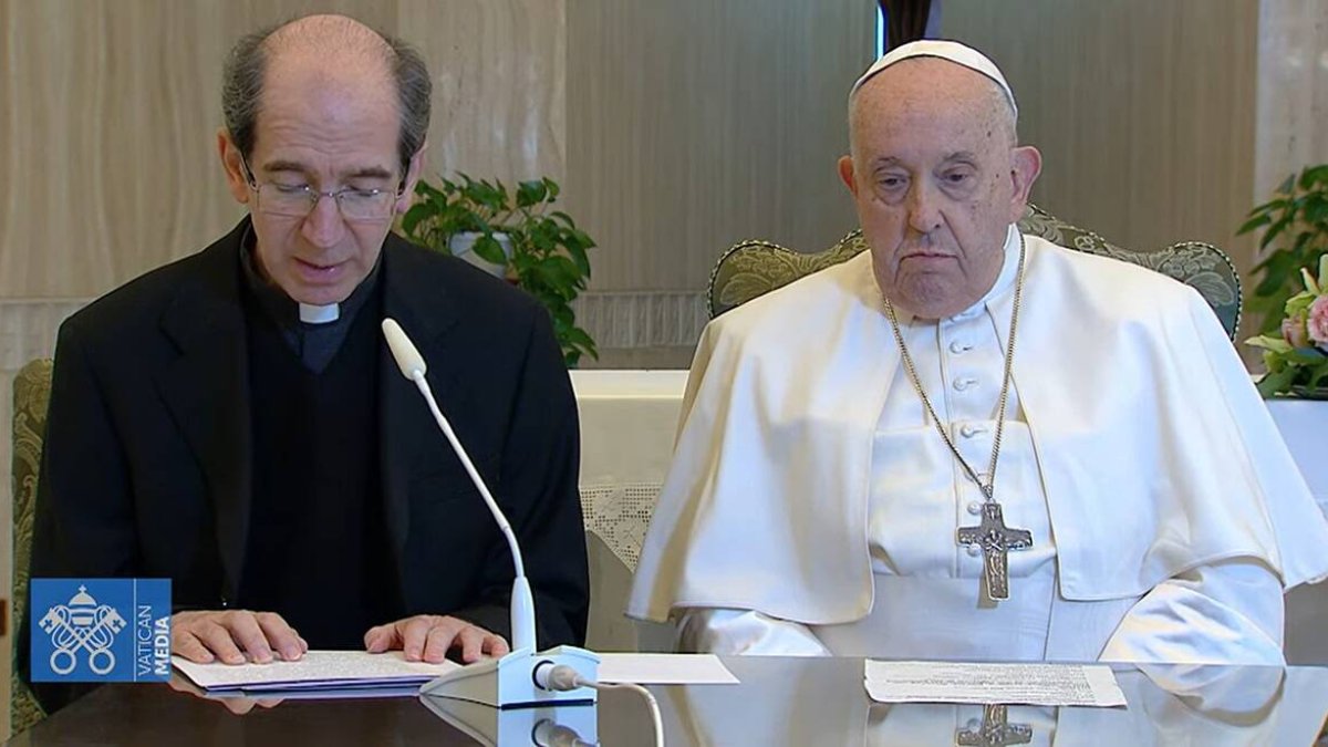 El Papa Francisco rezó este domingo el Ángelus desde la Casa Santa Marta debido a un proceso gripal.