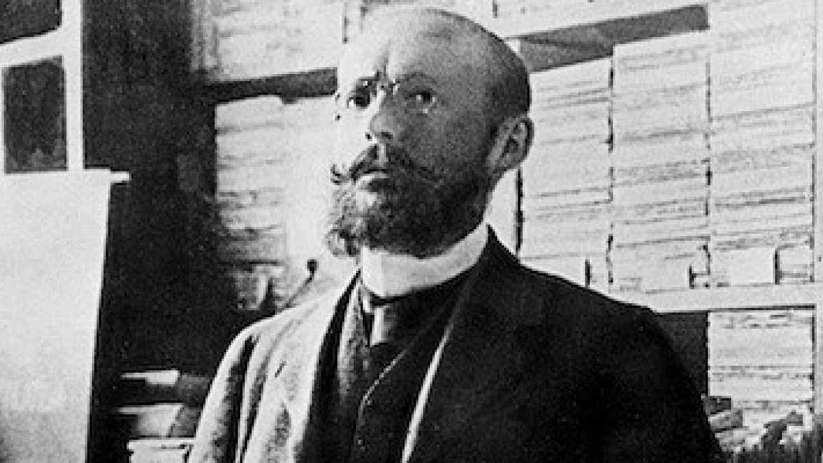 Las variopintas influencias en el pensamiento de Péguy y su implicación en múltiples causas dibujan una personalidad y una obra muy complejas.