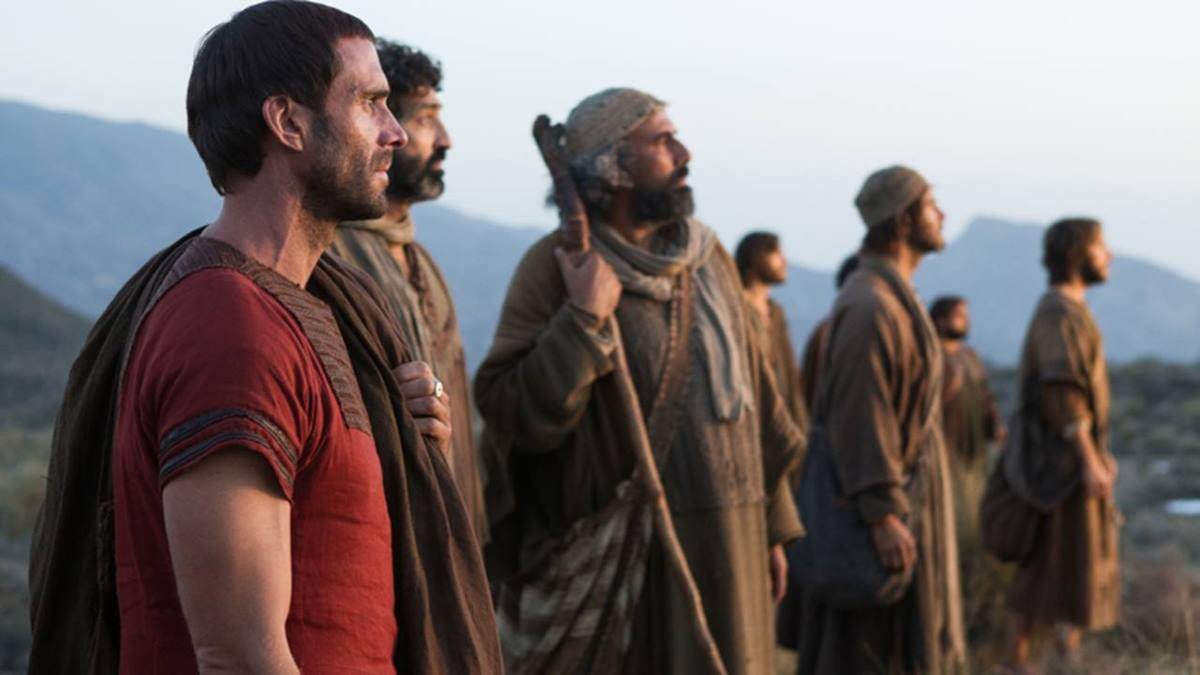 Una escena de 'Resucitado' (2016), de Kevin Reynolds. Los Apóstoles vieron la Ascensión del Señor sabedores por su palabra de que regresaría al final de los tiempos, pero ellos mismos totalmente ignorantes de cuándo sería el momento.