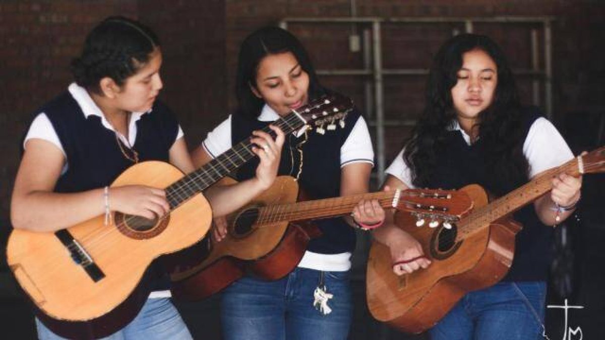 Fundada en 1919 por el padre Eugenio Oláez, la Casa de Jesús es toda una institución en México y Honduras.