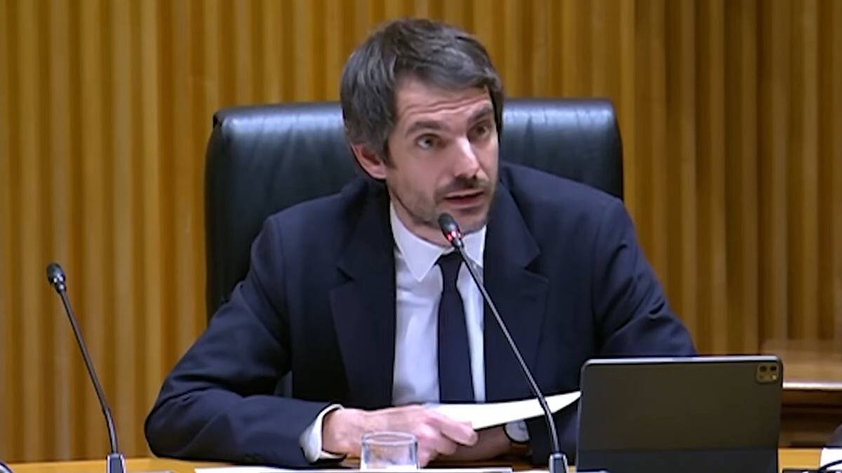 Ernest Urtasun, de Sumar, ministro de Cultura en el Gobierno de Pedro Sánchez, se propone 'superar el marco colonial' reorientando ideológicamente los museos nacionales.