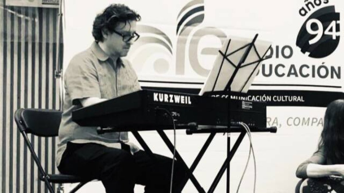 El músico Juan Luis de Pablo Enríquez es el principal creador de la teoría multidisciplinar JLPER.