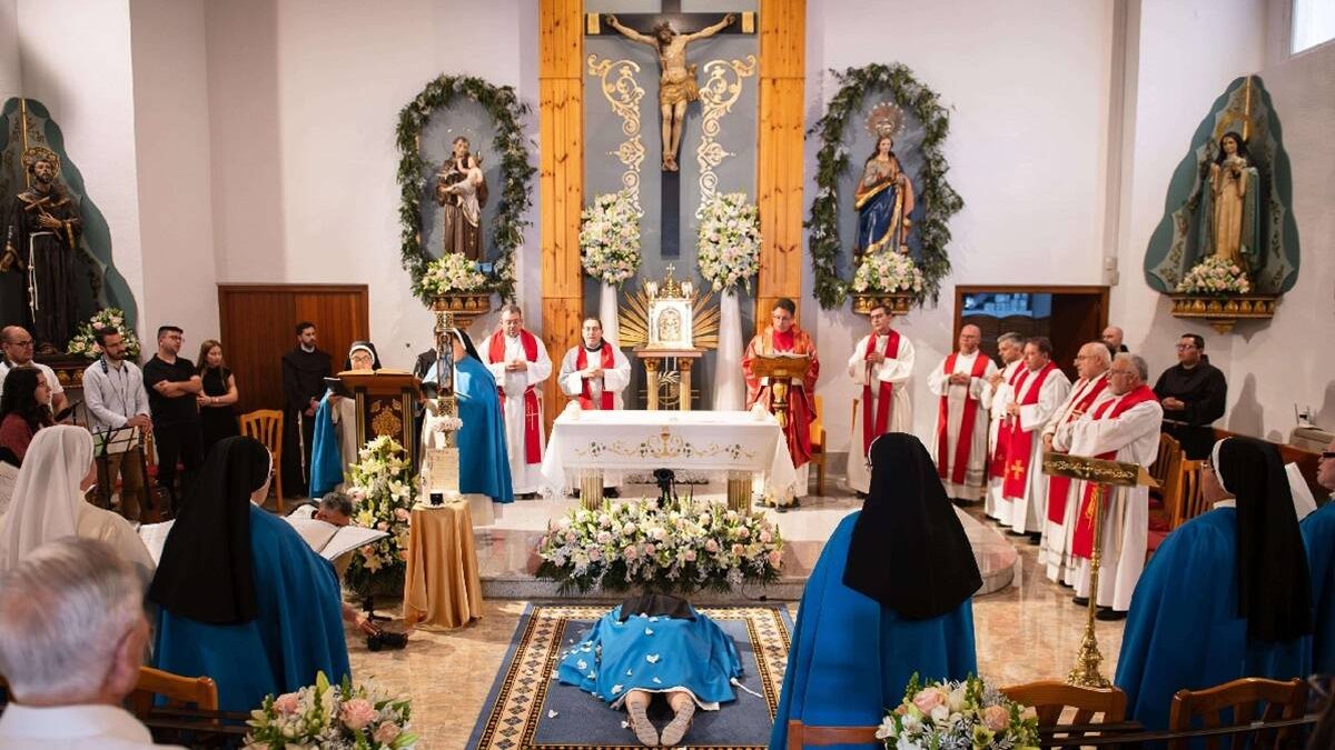 Sor Vanessa realizó su profesión solemne como franciscana concepcionista Foto: Diócesis de Cartagena.