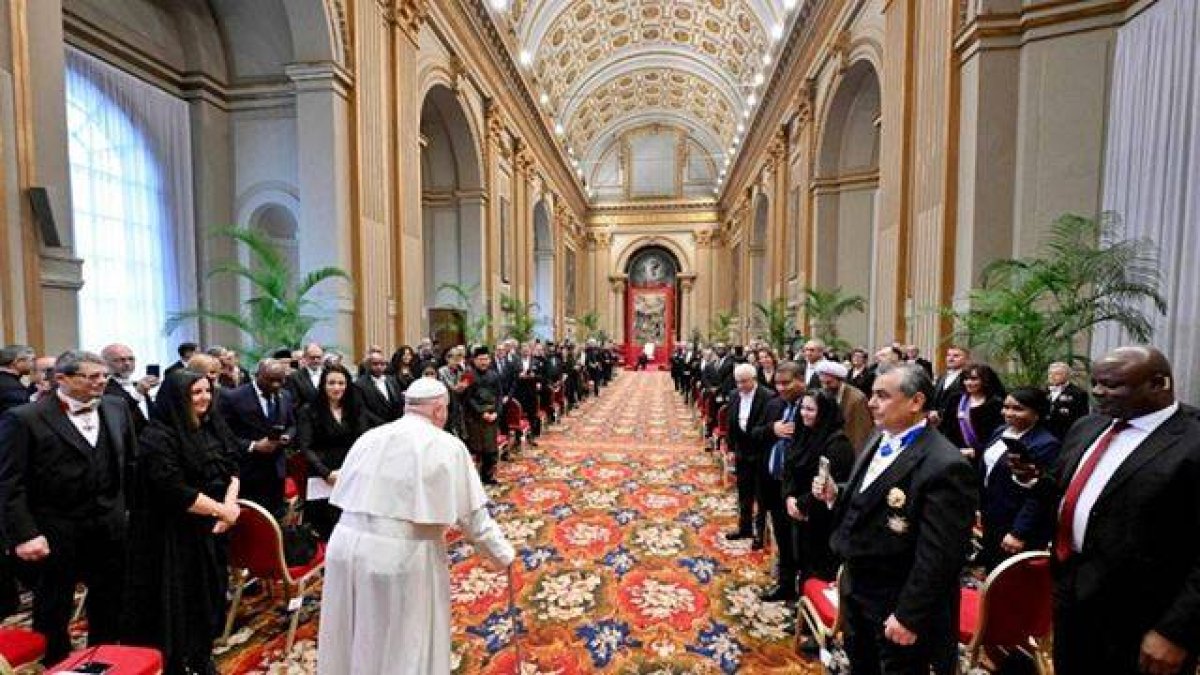 El cuerpo diplomático acreditado ante la Santa Sede es recibido tradicionalmente por el Papa tras la fiesta de la Epifanía. Foto: Vatican Media.