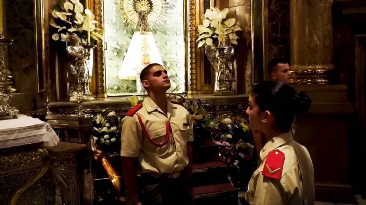 Para el coronel retirado Troncoso de Castro, la devoción a la Virgen en España es tan grande que le llevó a acuñar una sentencia, `quizá exagerada´ pero que cree con firmeza: `España es María y María es España´.