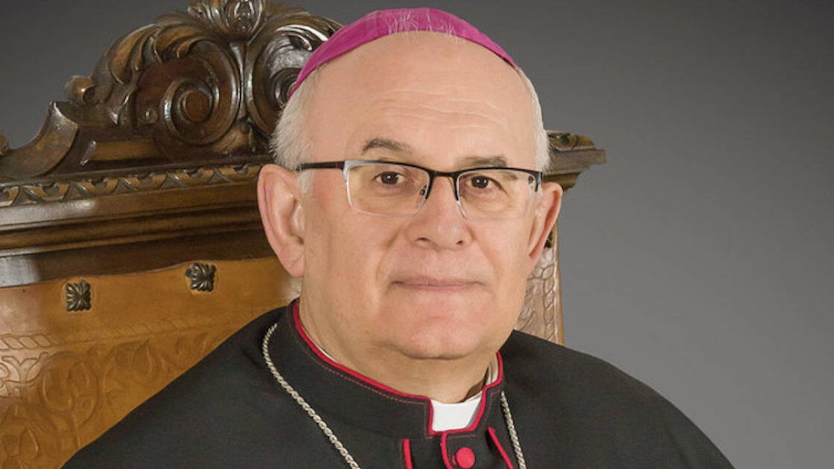El 25 de septiembre de 2018 se hizo público su nombramiento por el Papa como obispo de Albacete.