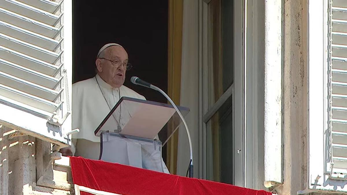 Francisco recordó, al respecto del ataque de Irán a Israel y del conflicto de Gaza, que ningún estado tiene derecho a exigir la desaparición de otro.