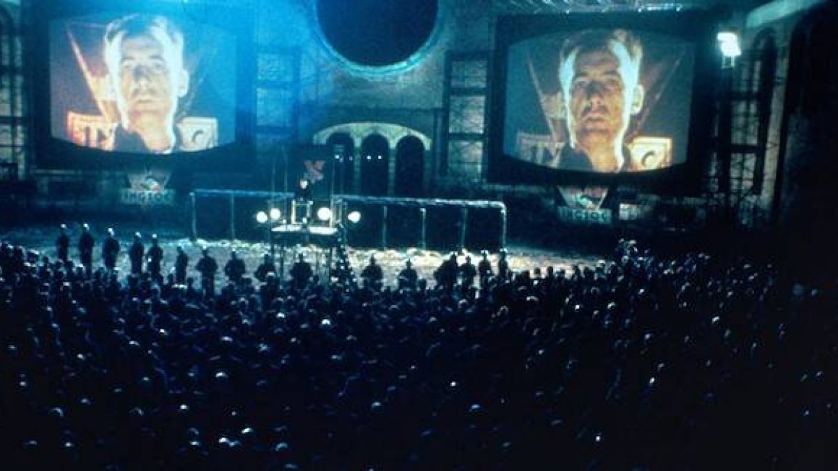 Una escena de «1984», la película que dirigió ese año Michael Radford según la novela de Orwell.