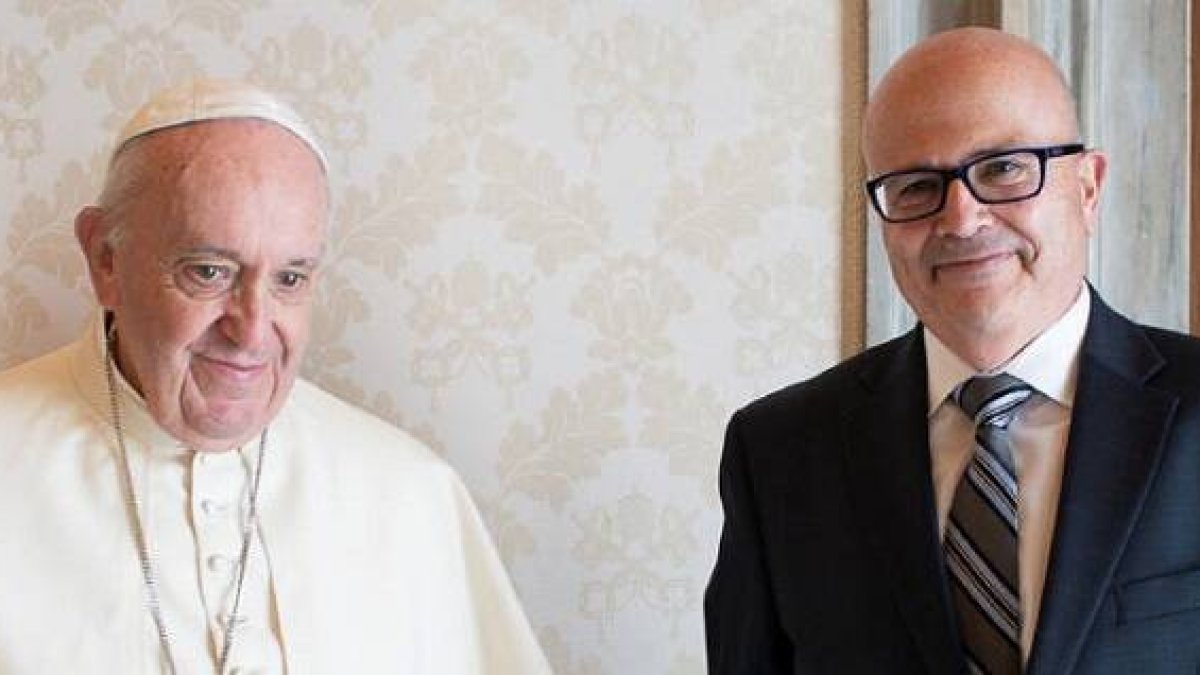 Maximino Caballero, laico español y padre de familia, autorizará los gastos grandes de los dicasterios vaticanos