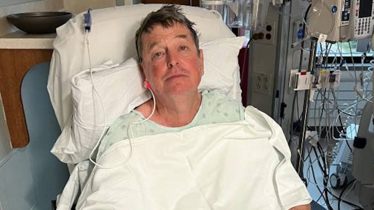 Debido a su tamaño, el neurocirujano tendría que pelar el tumor capa por capa hasta detenerse sólo si existía la posibilidad de un derrame o daño cerebral (foto: Arkansas Catholic).