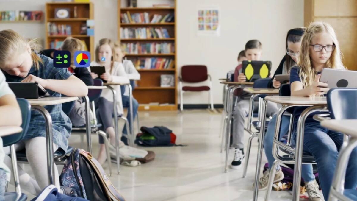 La especialista en educación llama a enfrentar el avance de la industria tecnológica, 