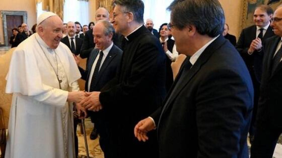 Papa Francisco recibe en el Vaticano a una delegación del Rinnovamento nello Spirito