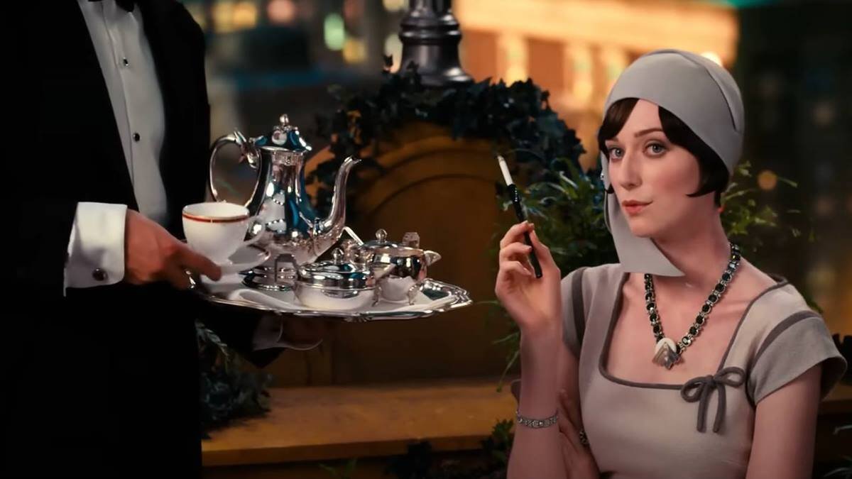 Elizabeth Debicki en la versión de 'El Gran Gatsby' de Bath Luhrmann (2013) protagonizada por Leonardo DiCaprio. La película está basada en la novela de Francis Scott Fitzgerald de 1925, justo antes del gran despegue del hábito de fumar entre las mujeres.