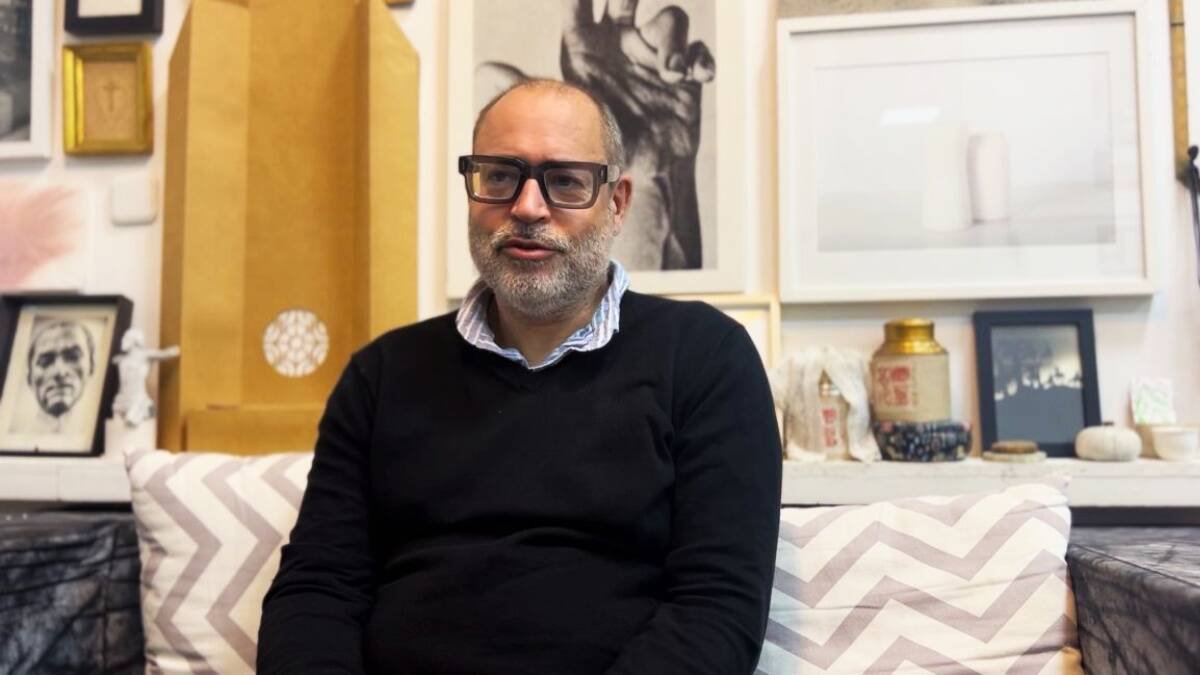 El artista Javier Viver estrenará su faceta más cofrade en la Semana Santa de Cuenca con un Santo sudario elaborado para la Hermandad de Nuestro Padre Jesús Nazareno de `El Salvador´.