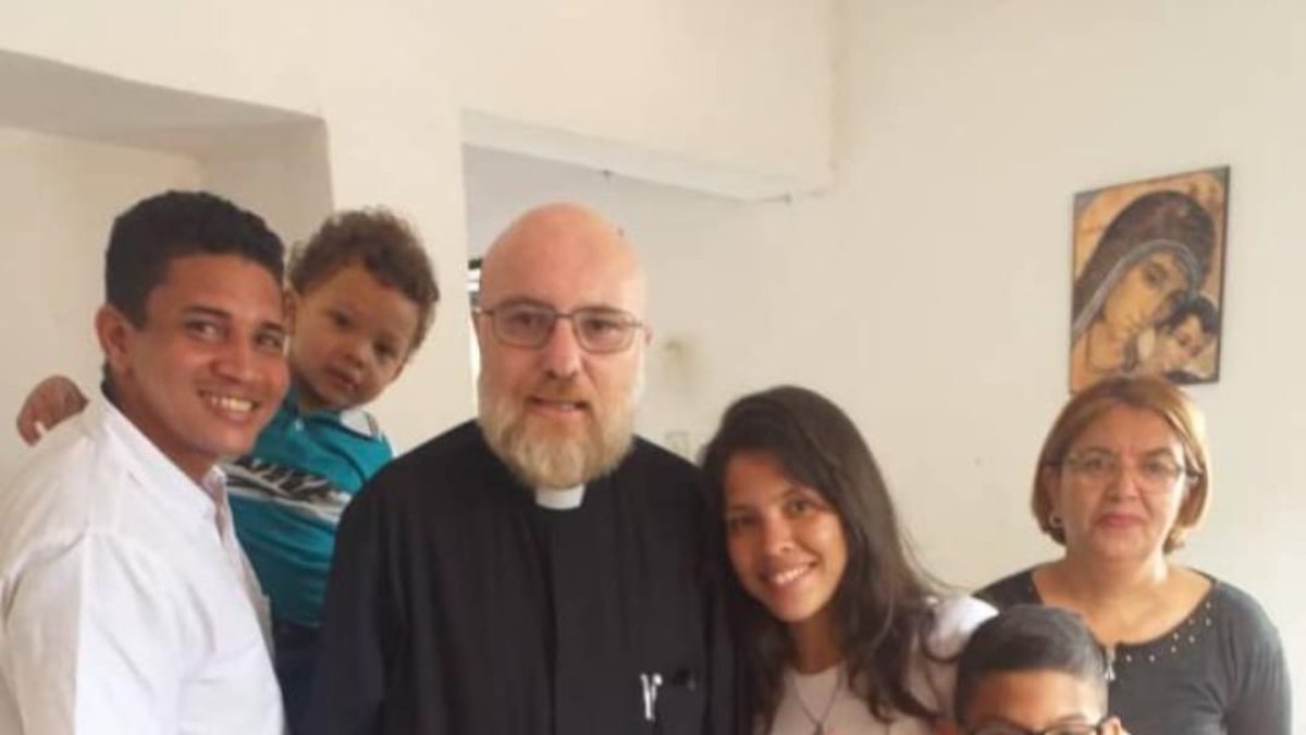 Padre Guillermo, misionero en Venezuela.