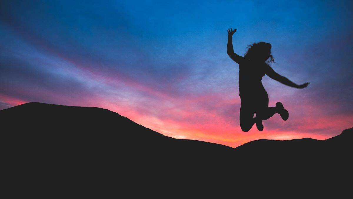 La verdadera libertad es donación, no crecimiento de autoafirmación. Foto: Austin Schmid / Unsplash.