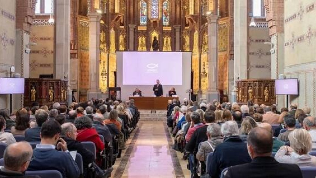 Presentación de Corriente Social Cristiana en Abat Oliba, Barcelona, en febrero de 2024
