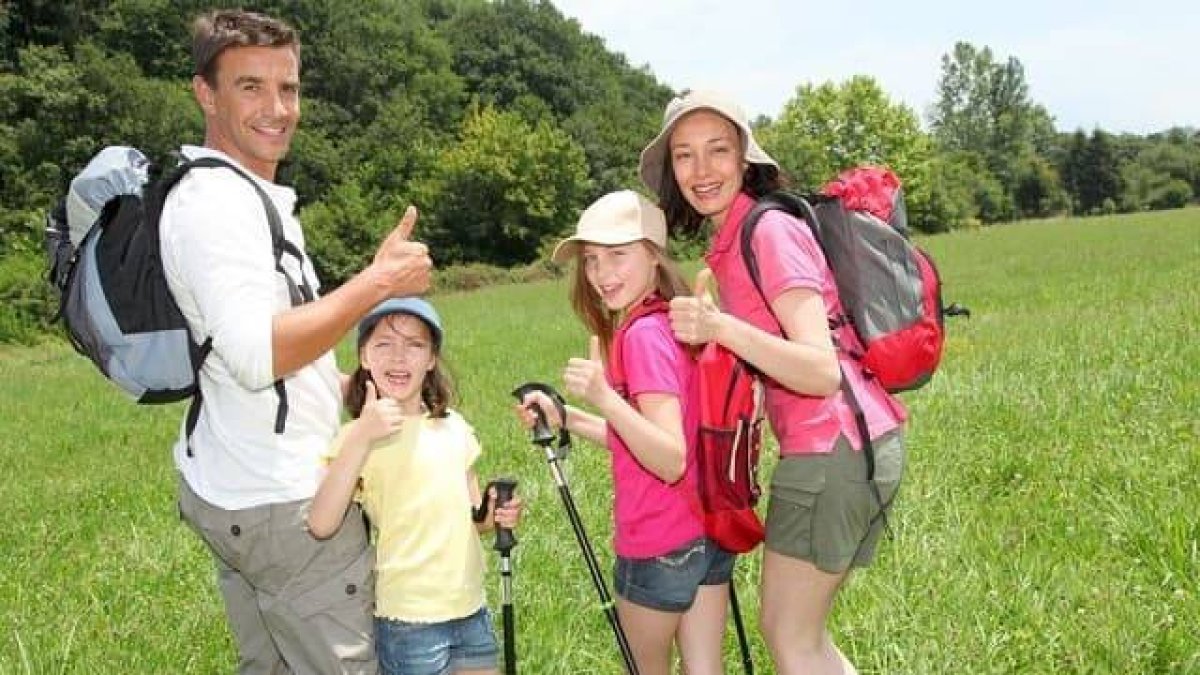 El verano es un tiempo propicio para hacer actividades en familia.