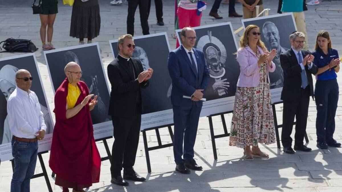Representantes de religiones en la ceremonia interreligiosa del 4 de agosto en Paris 2024
