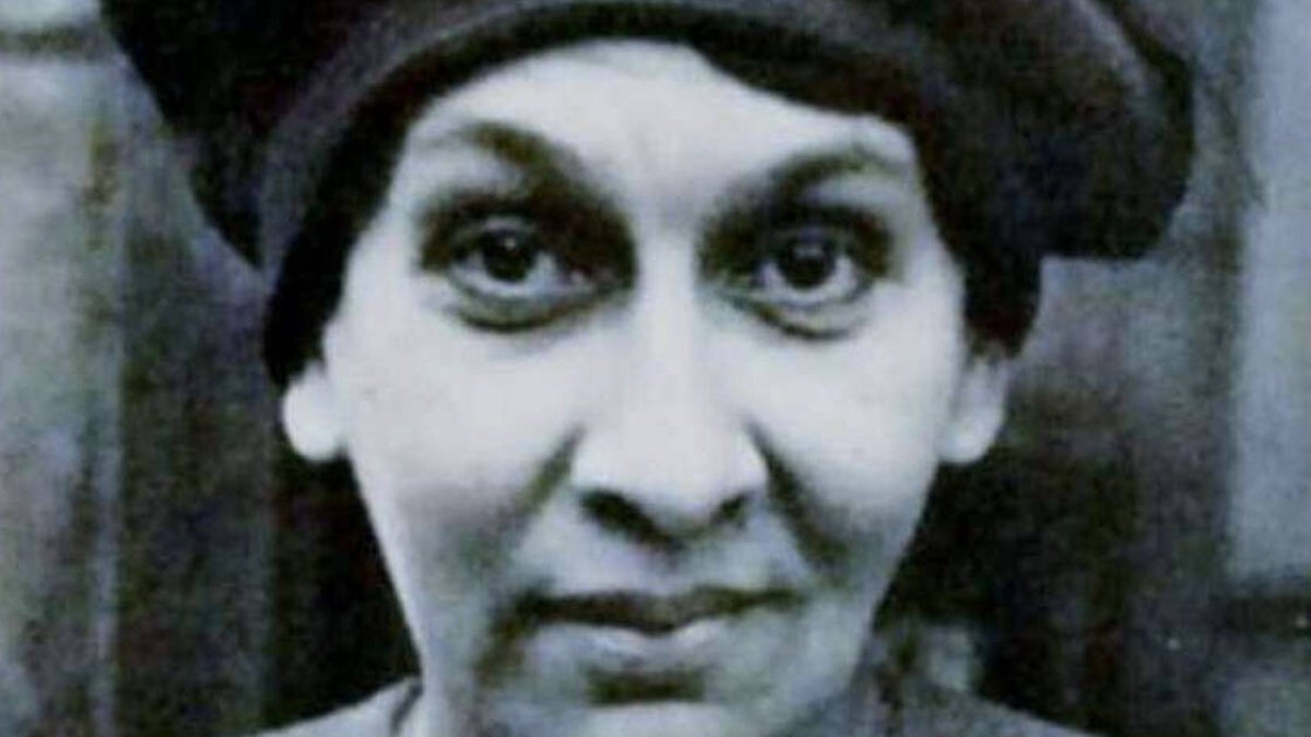 Sybil tuvo una visión en la que Dios le decía que en el futuro tendría que soportar muchos sacrificios. Pero, en vez de desmoralizarse, la enfermera colgó un cuadro del Sagrado Corazón de Jesús en un lugar estratégico de la casa.