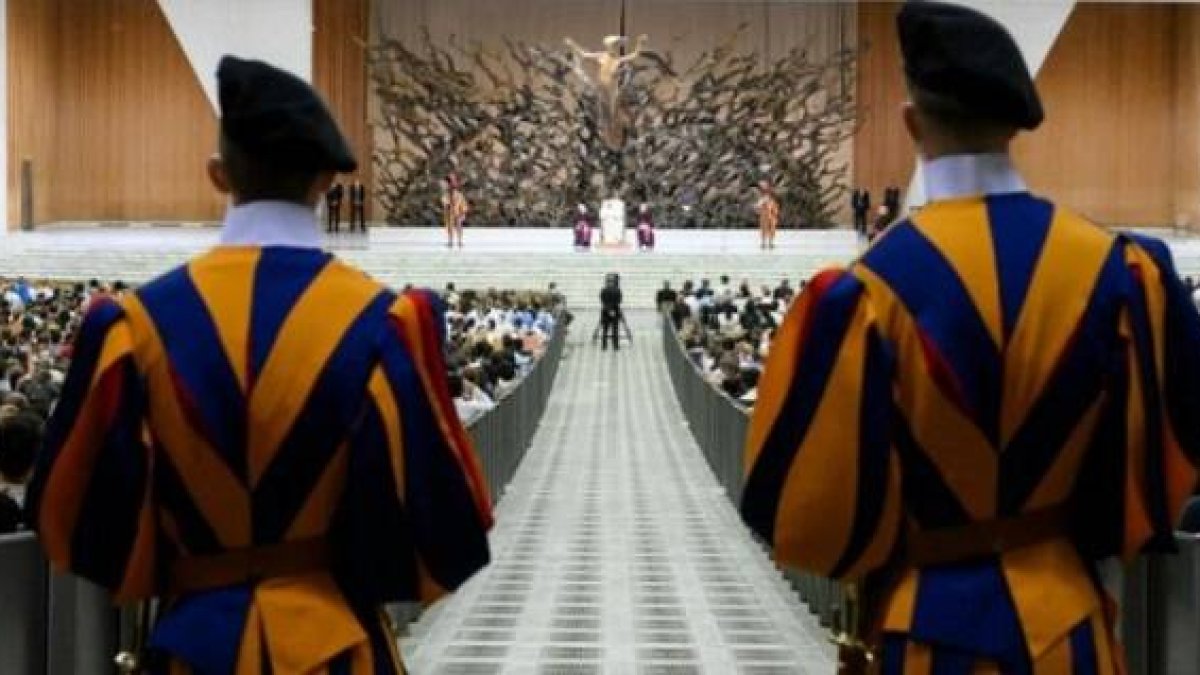 Audiencia del Papa en la Sala Pablo VI tras su descanso del mes de julio