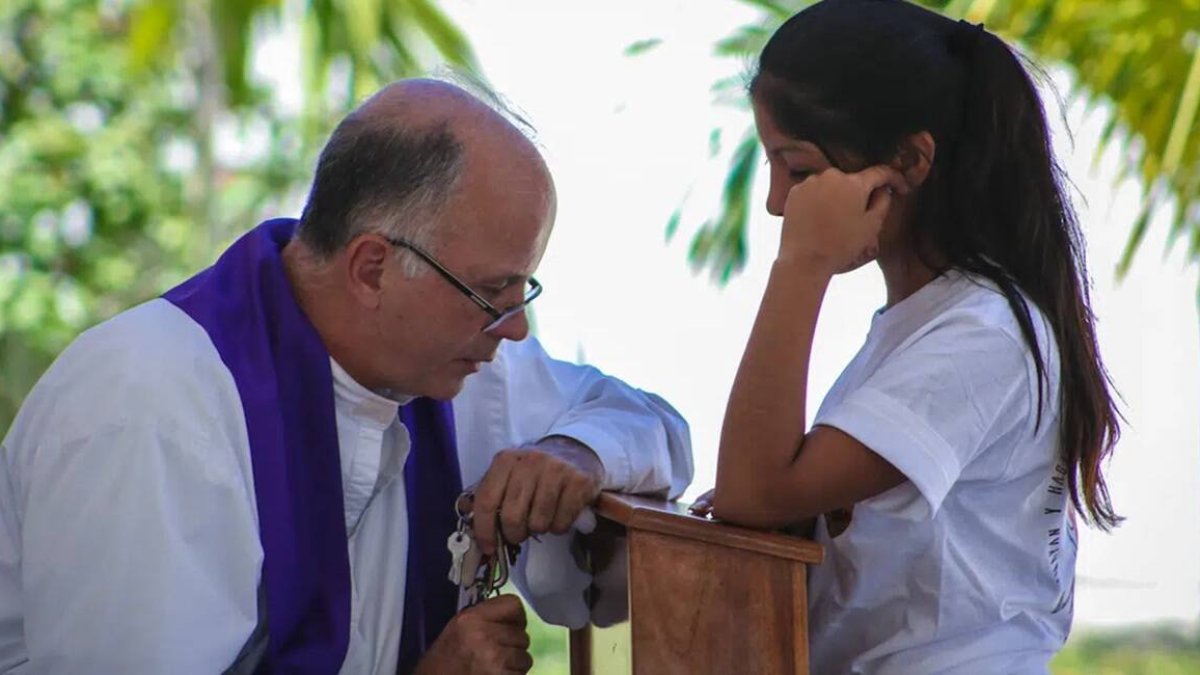 El sacramento de la confesión tiene un fruto evidente: el de la conversión. El padre Ed Broom ofrece otras características más.