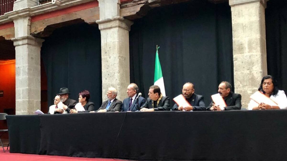 El Gran Maestro del Rito Nacional Mexicano Marcelino Núñez Mondragón, en el centro de la foto, durante el CXCVII Congreso General Ordinario del Rito Nacional Mexicano.