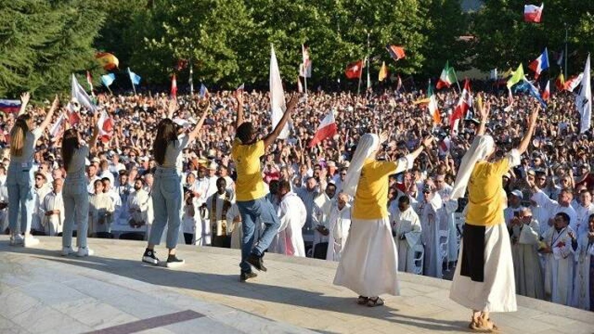 Un momento de animación en el Festival de la Juventud de Medjugorje en agosto