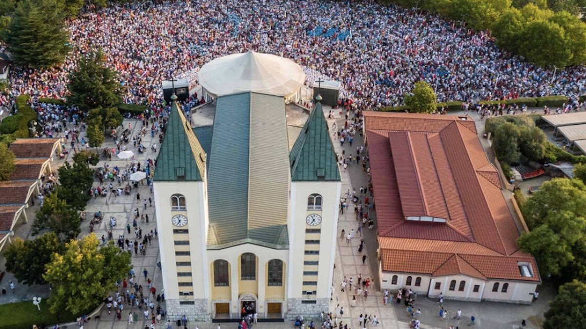 El Papa Juan Pablo II, en cartas privadas, se había expresado positivamente sobre Medjugorje y su deseo de visitar el lugar (foto: santuario mariano de Medjugorje).