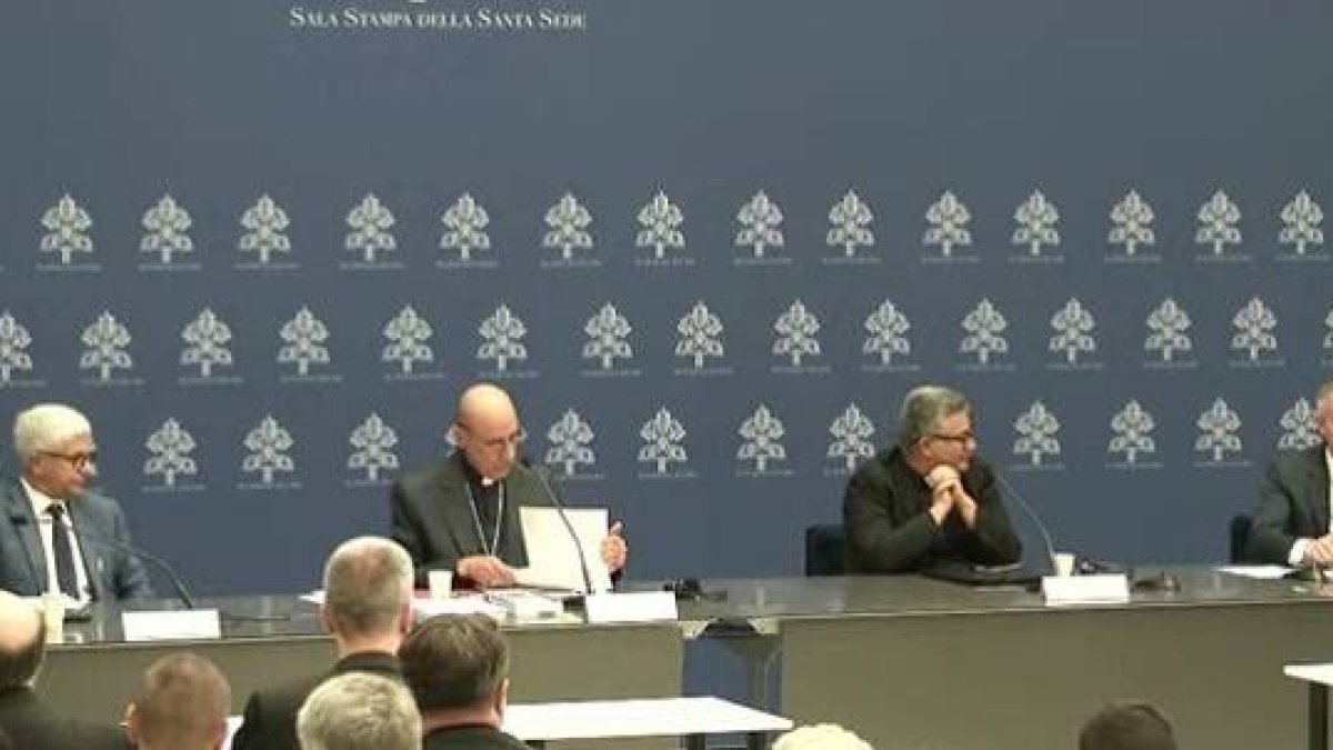 Presentación de la aprobación vaticana a María Reina de la Paz