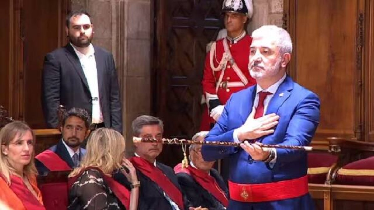 El socialista Jaume Collboni sigue censurando la misa de la Merced como hacía Colau, de quien fue número dos