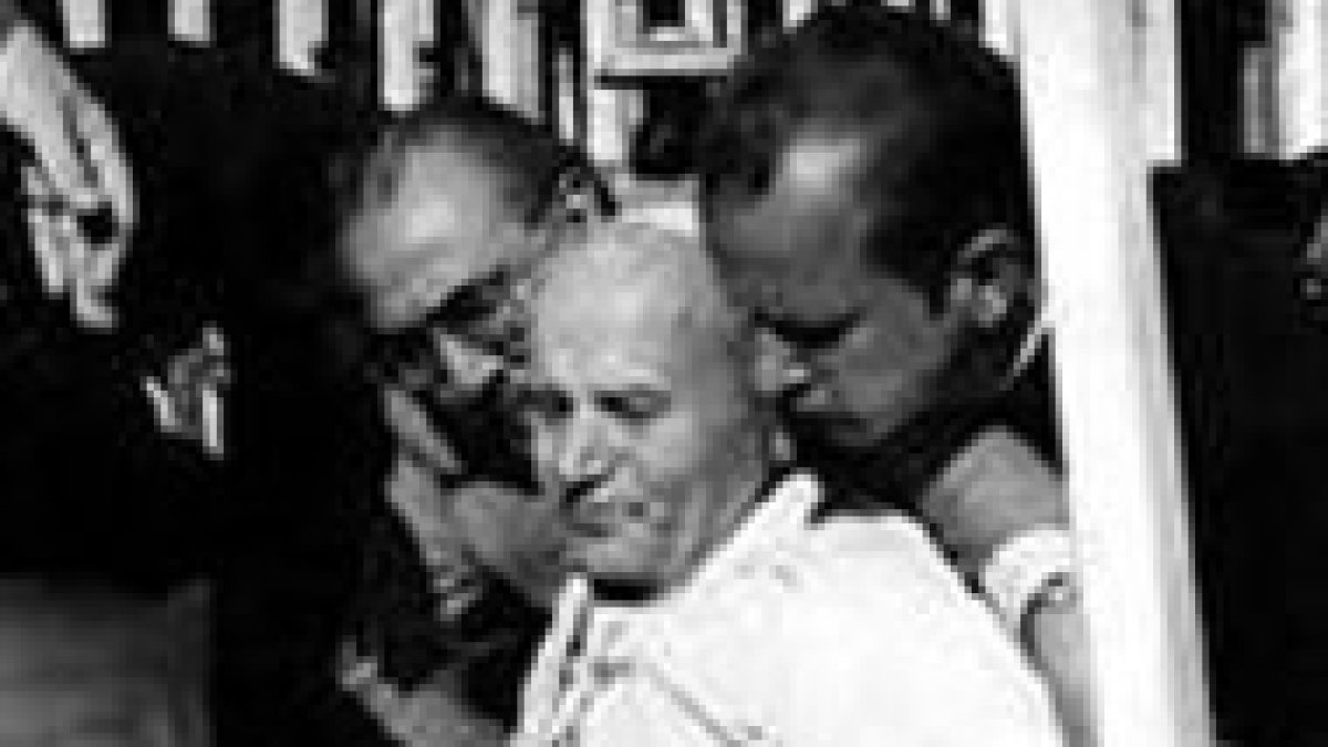 Atentado contra Juan Pablo II