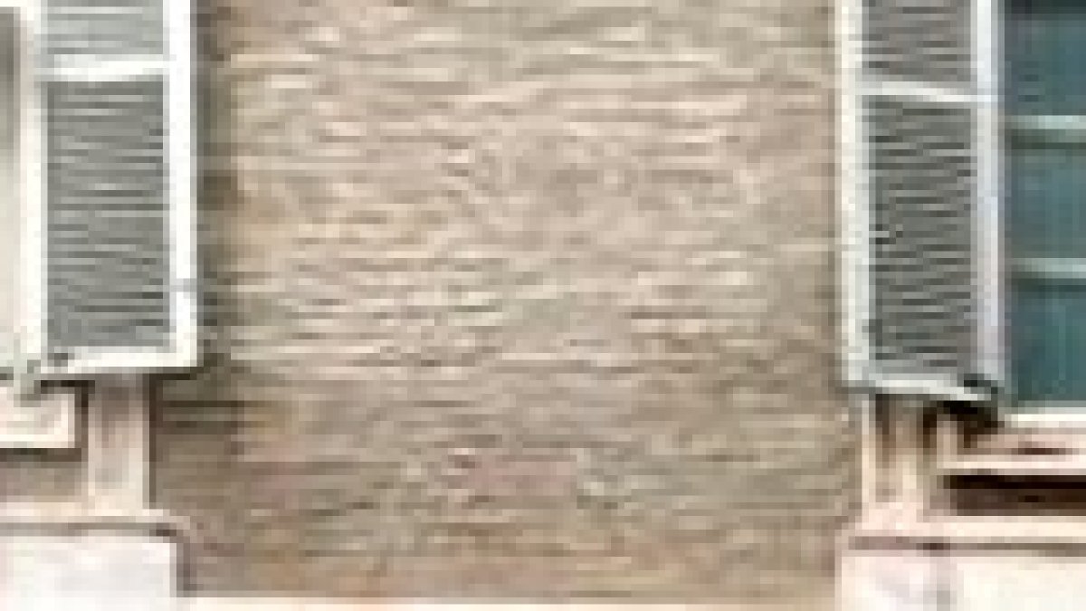 En la Inmaculada, Angelus, saludo a María.