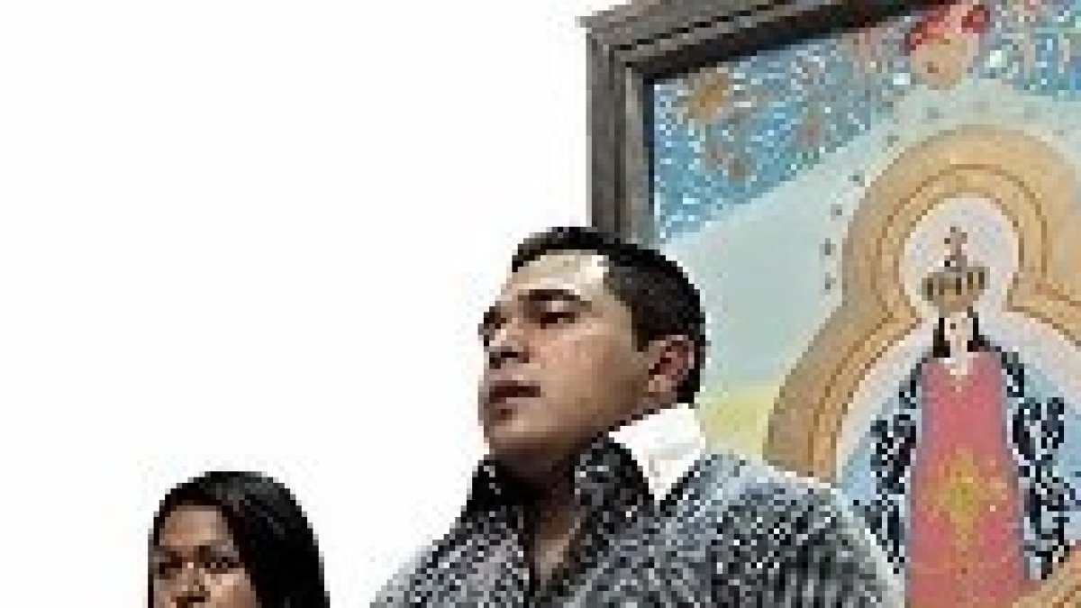 David, su esposa y su hija