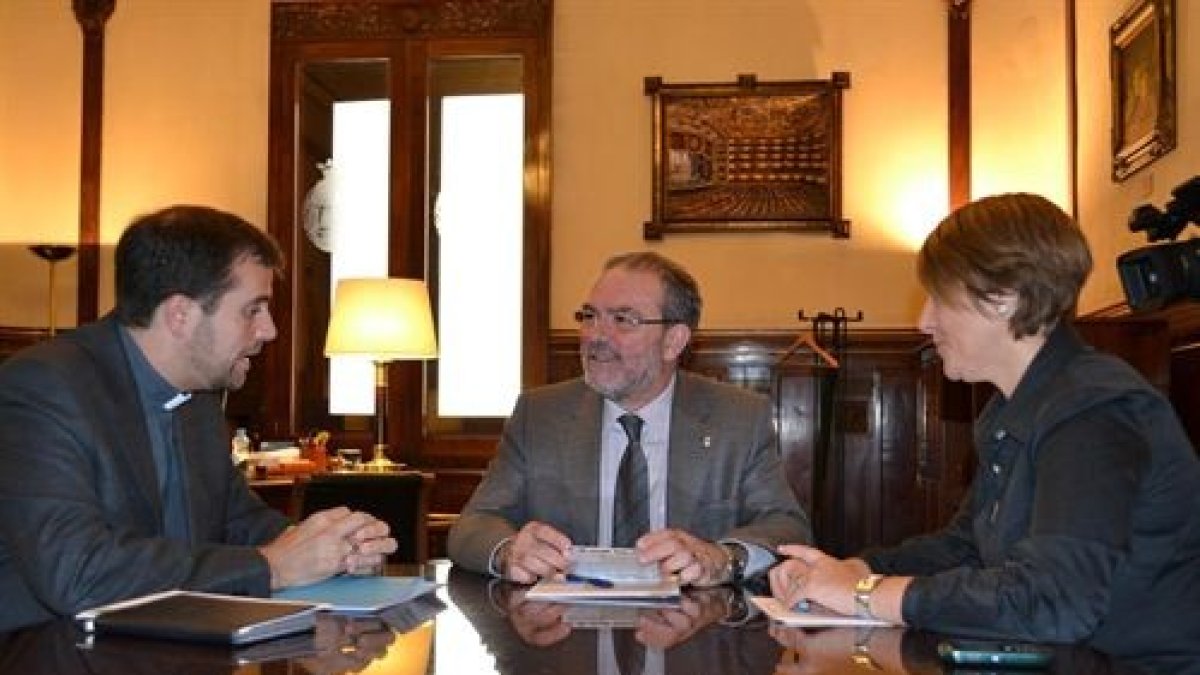 El Obispo Novell insiste... y se equivoca