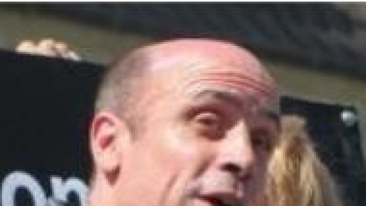 El artista canadiense David MacDonald