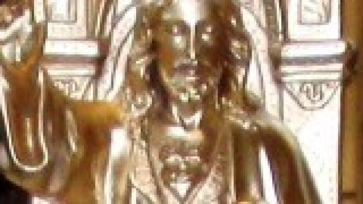 La imagen del Cristo cubierta de oro