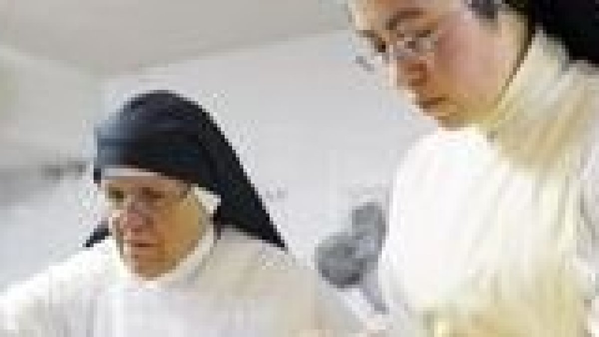 Sor Liliana y sor Beatriz