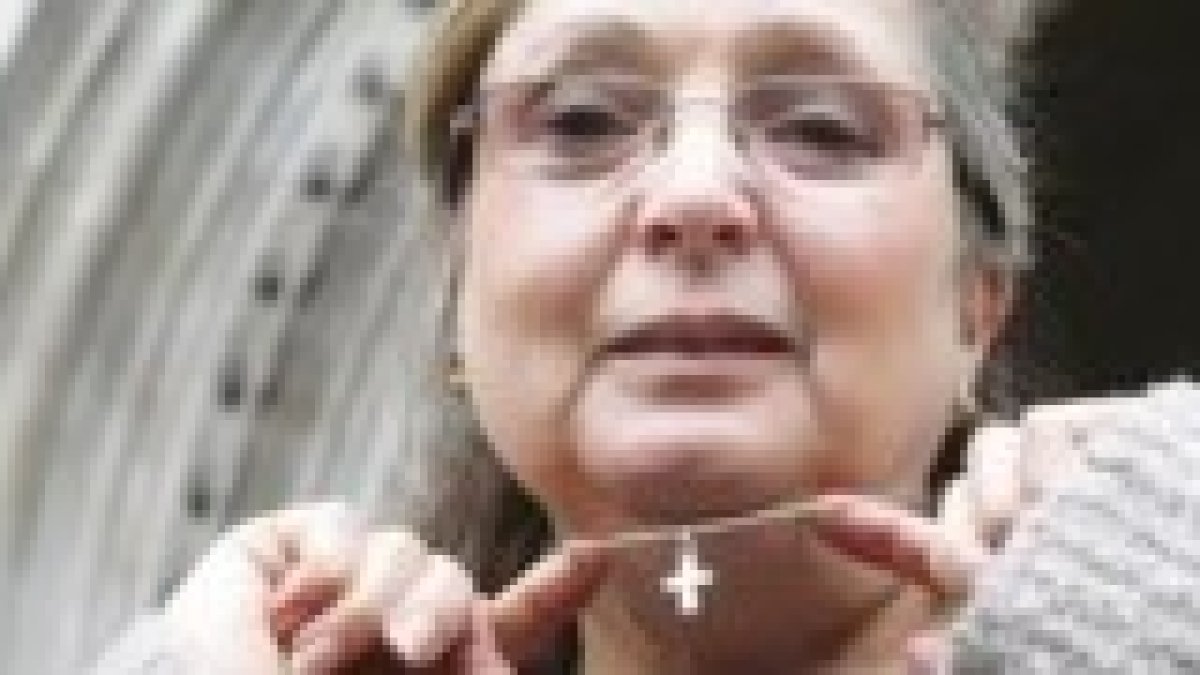 Nadia Eweida y la crucecita prohibida