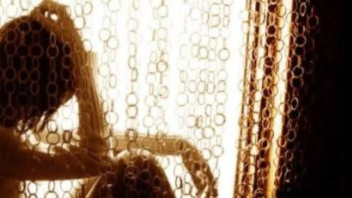 Atrapada por el sexo y el alcohol, estaba a punto de suicidarse cuando una visión la salvó