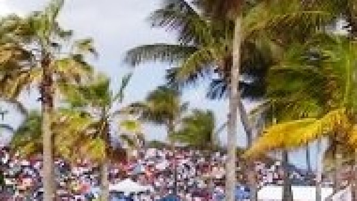 Buen tiempo y manifestación masiva