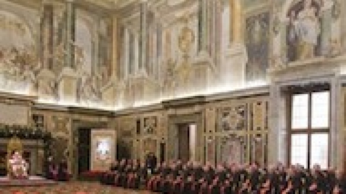 El Papa, ante la Curia.