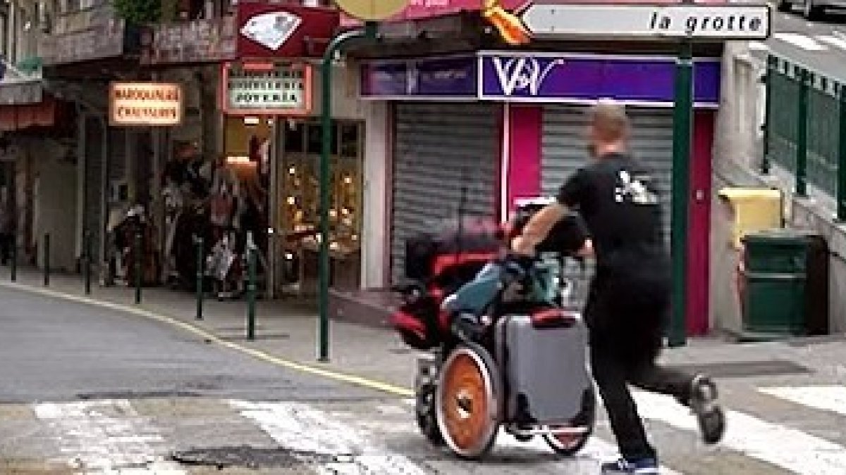 La llegada al destino final: una muestra de fe de una familia entregada a la sonrisa de Hugo.