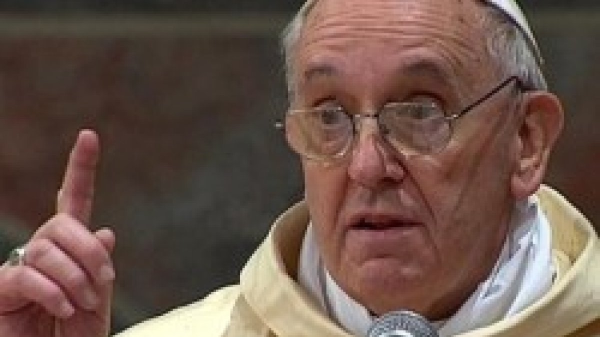 El Papa pide que Cáritas no se atasque buscando un centralismo ineficaz y que sea testimonio de Cristo