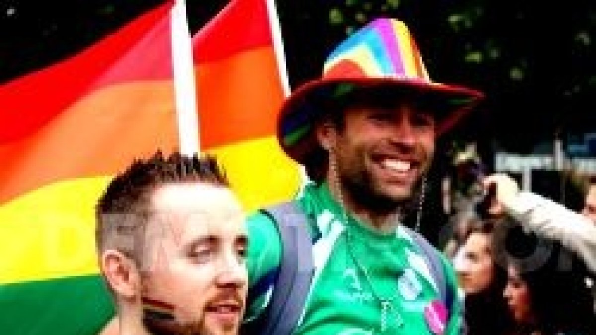 Desfile del orgullo gay en Irlanda - el 22 de mayo se vota la definición constitucional del matrimonio