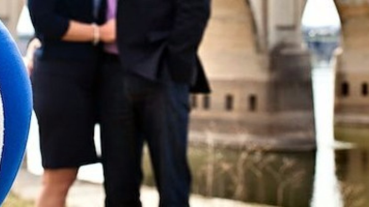 Los servicios de maternidad subrogada ofrecen garantías de que si el niño viene con problemas será eliminado.