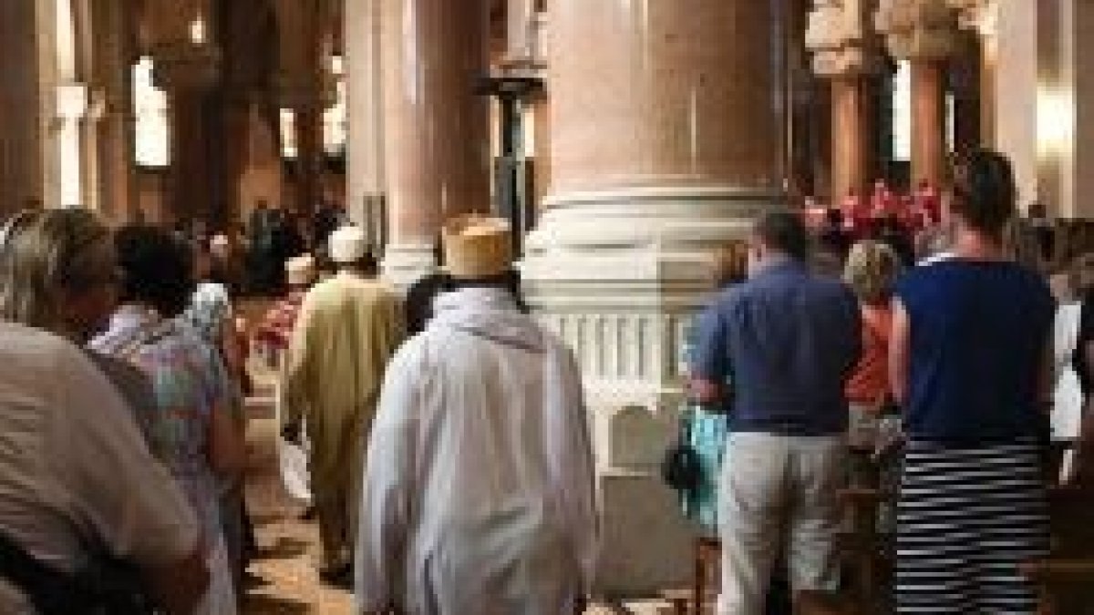 Musulmanes de Islas Comores que acudieron a la oración del 26 de julio en el Sagrado Corazón de Marsella