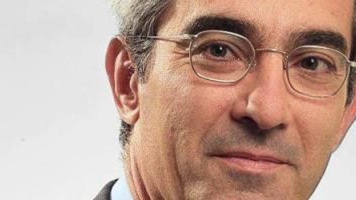 Alexis Brezet, director de redacciones de Le Figaro, defiende que se publiquen nombres, fotos e historias de los terroristas