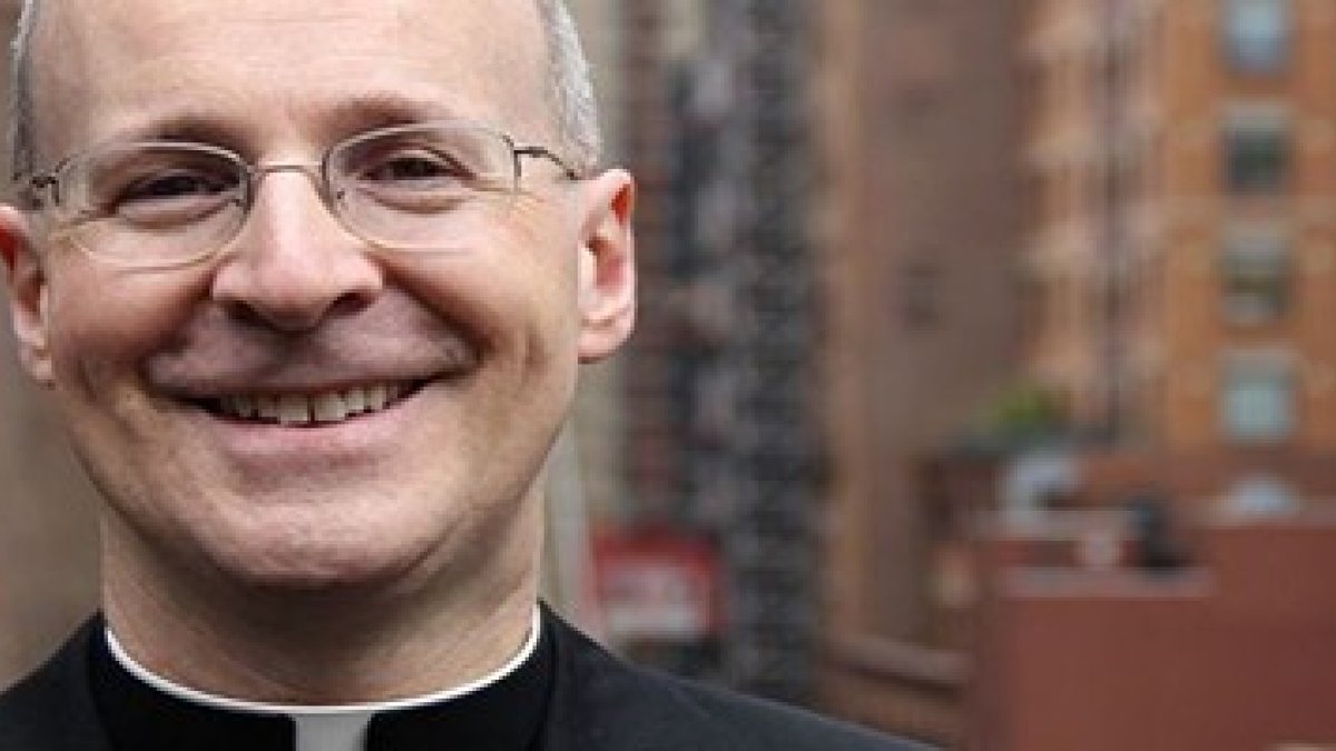 De financiero deprimido a sacerdote feliz, cambió Wall Street por los jesuitas