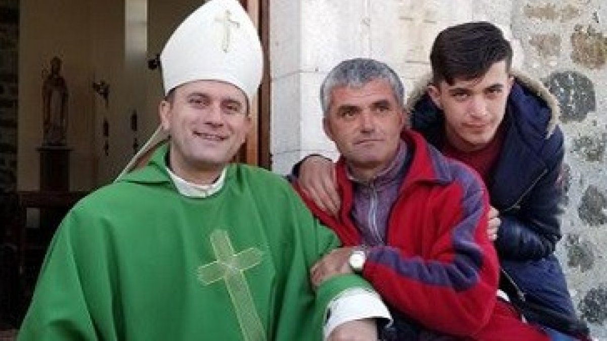 Gjergji Meta fue consagrado obispo el pasado mes de septiembre con tan sólo 42 años